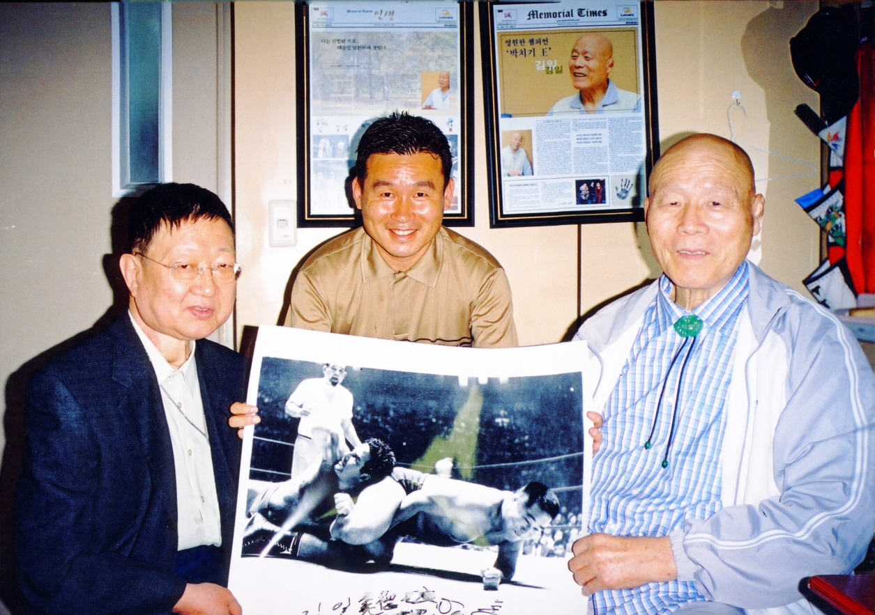 장충체육관_사진(자료제공 : 축구수집가 이재형) 사진