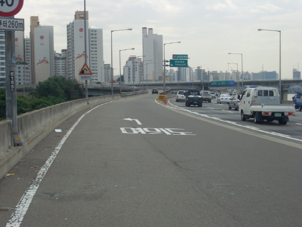 강변북로(구리방향) 당산철교 지난 1,385M 사진