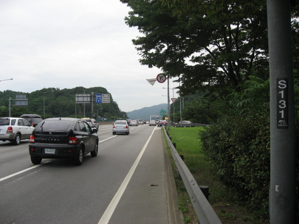 고속국도1호(부산방향) 서초 진출 A 지난 75M 사진