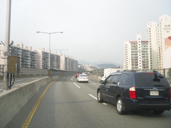 내부순환로(성동방향) 홍제down램프 지난 230M 사진