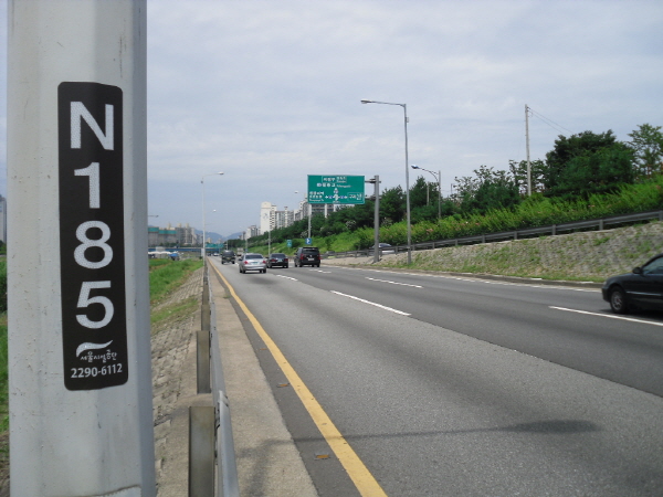 동부간선도로(상계방향) 장안교 지난 145M 사진