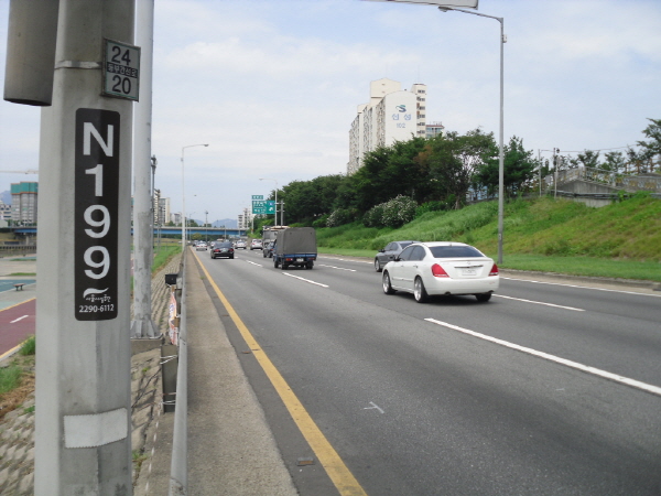 동부간선도로(상계방향) 장안교 지난 740M 사진