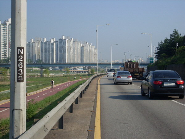 동부간선도로(상계방향) 이화교 지난 670M 사진