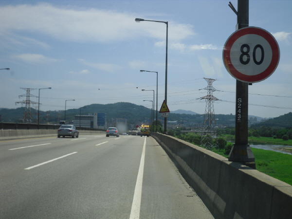 동부간선도로(장지방향) 탄천고가시점 지난 1,065M 사진