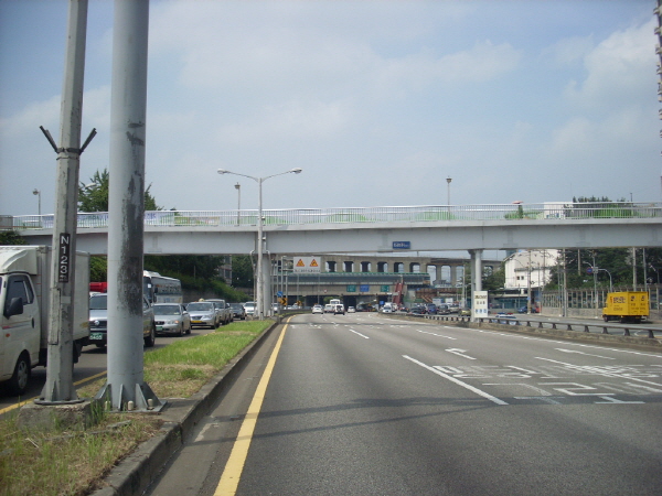 서부간선도로(성산방향) 안양교 지난 400M 사진