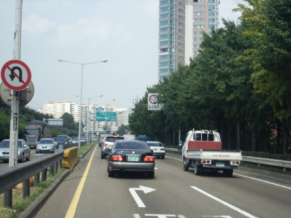 서부간선도로(성산방향) 오금지하차도 지난 680M 사진