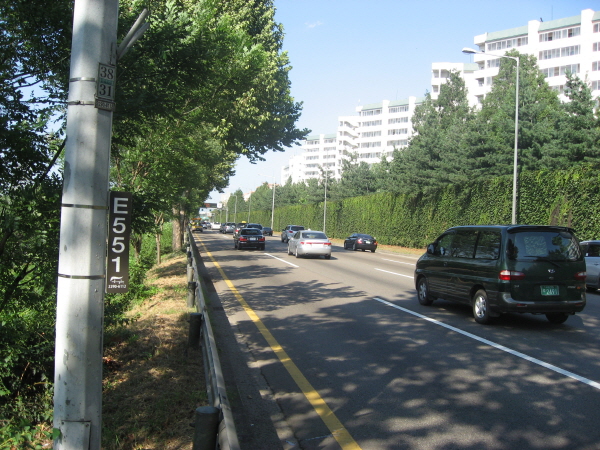 올림픽대로(하일방향) 반포대교 지난 800M 사진